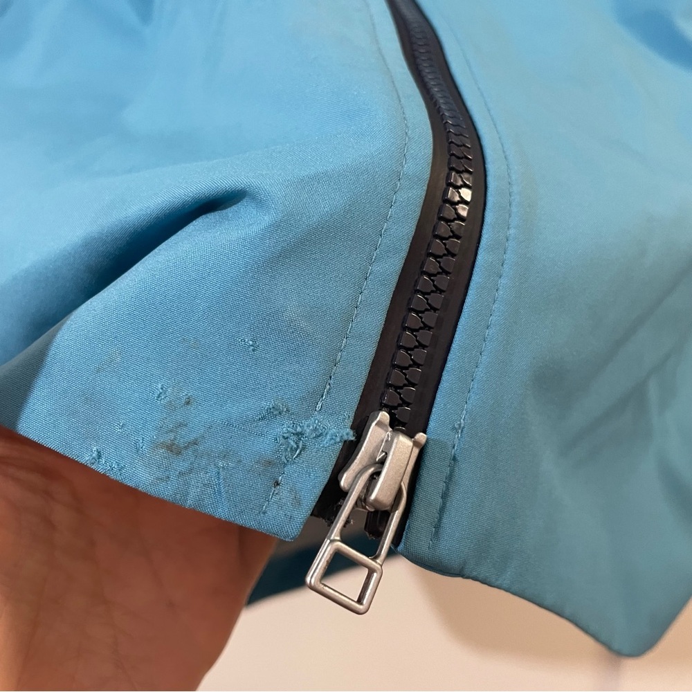 Cotopaxi Cielo Rain Trench *Flawed zipper - Picture 15 of 16